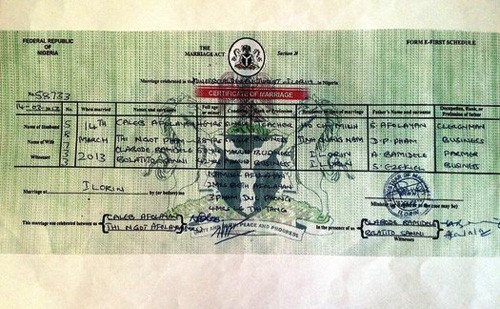 10. Vụ 5 triệu yen: Sự thật động trời về người đàn ông gốc Phi Nhập cảnh, cư trú bằng hộ chiếu giả, làm việc tại công ty không có thật…đó là những thông tin mới nhất về người đàn ông gốc Phi Afolayan Caleb - chồng của bà Phạm Thị Ngọt, người đang uỷ quyền tranh chấp số tiền hơn 5 triệu yen Nhật và công an quận Tân Bình đã thực hiện ngăn chặn trao lại tiền cho nữ “tỷ phú” ve chai.