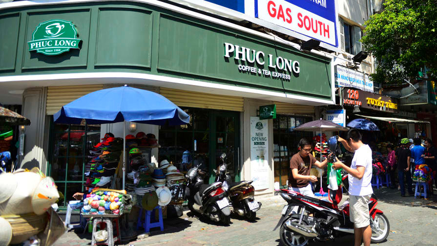 Trong khi đó, ở Sài Gòn, Phúc Long là địa chỉ luôn thu hút được một lượng khách ổn định.