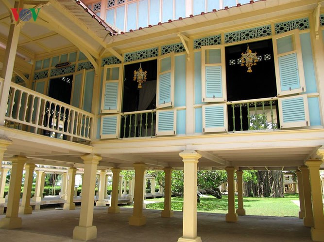 Sau khi hoàn thành công trình, vua Rama VI cùng hoàng tộc chỉ đến đây nghỉ 2 lần vào mùa hè năm 1924 và mùa hè năm 1925. Sau lần nghỉ dưỡng thứ 2 khoảng 4 - 5 tháng thì nhà vua qua đời.