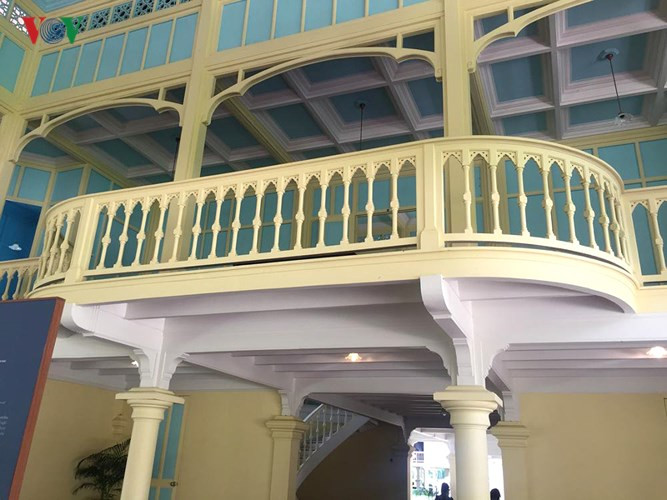 Khu vực tầng 2 là nơi nhà vua ngồi xem biểu diễn nghệ thuật.