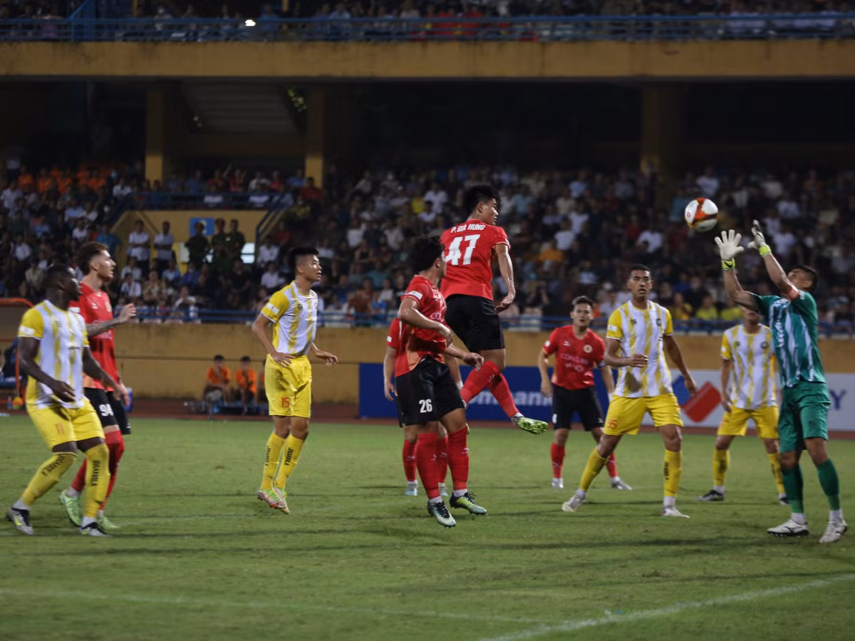 Ngoai binh kem coi, CAHN 