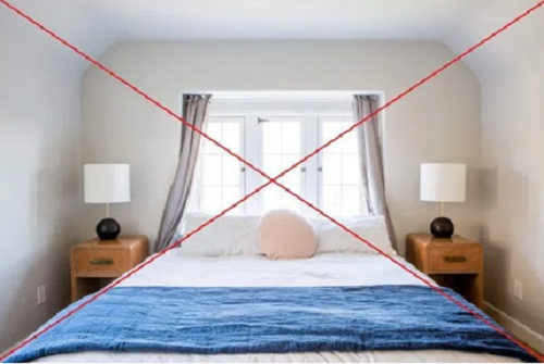 Cổ nhân dặn: “Giường dựa hai vách không ốm đau cũng hoạn nạn” Co nhan dan: “Giuong dua hai vach khong om dau cung hoan nan”