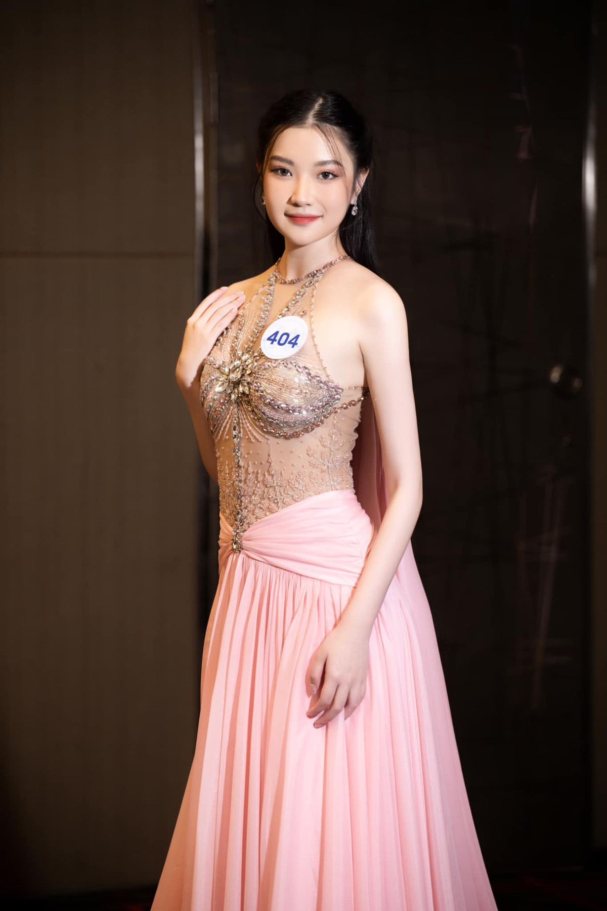 Con gái Chủ tịch tập đoàn vào chung kết Miss World Vietnam 2023 là ai? Con gai Chu tich tap doan vao chung ket Miss World Vietnam 2023 la ai?