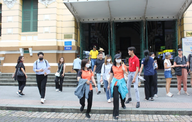 Sap co trai nghiem moi tren tuyen buyt 2 tang o TP HCM-Hinh-4