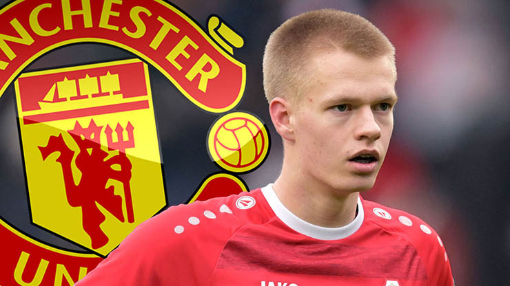 MU tranh than dong nguoi Bi voi Newcastle, Ten Hag de cho McTominay “bay mau“