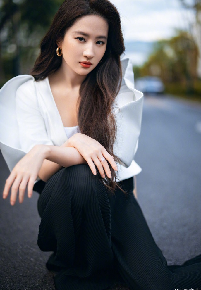 Sự nghiệp của Lưu Diệc Phi lên như diều gặp gió sau khi bộ phim phát sóng. Sau đó, cô tiếp tục gây dấu ấn với khán giả qua các bộ phim như: Thần Điêu Đại Hiệp 2006, Tiên Kiếm Kỳ Hiệp 1.