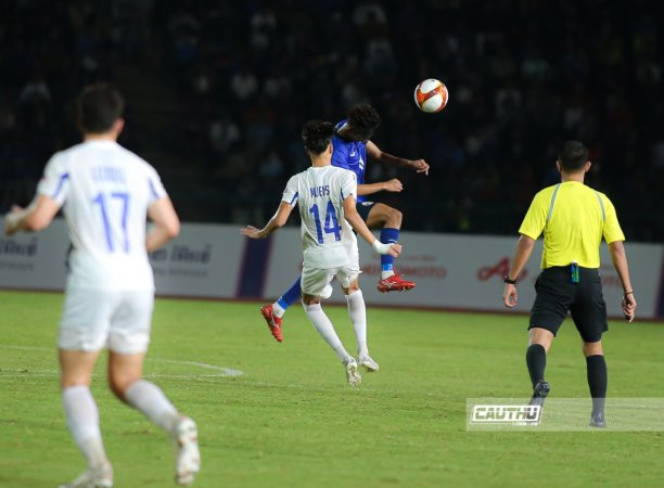 Kết quả 1-1 trước Philippines khiến Campuchia đánh mất đi lợi thế trong cuộc đua giành vé vào bán kết tại bảng A SEA Games 32.
