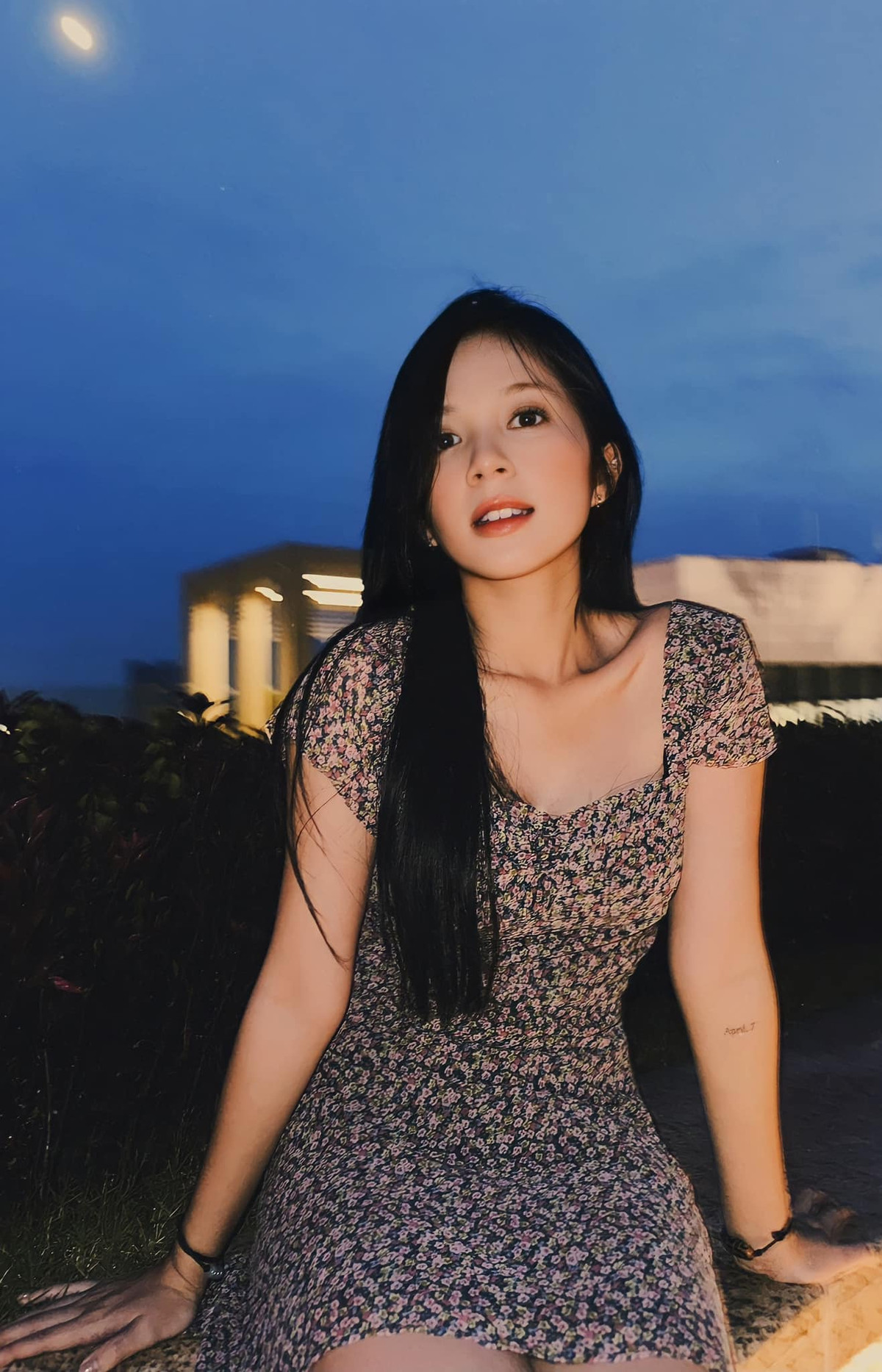 Từng là mẫu ảnh đình đám, Ngọc Huyền luôn thể hiện được thần thái cuốn hút trong từng shoot hình. Cô thường xuyên được mời quảng cáo và tham gia sự kiện.