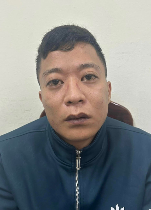 Hà Nội: Lợi dụng sơ hở, đối tượng trộm cắp 54 điện thoại Iphone Ha Noi: Loi dung so ho, doi tuong trom cap 54 dien thoai Iphone