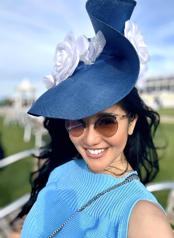 Đầu năm 2020, Hồng Nhung vướng nghi vấn có tình mới khi giới thiệu một người đàn ông ngoại quốc với bạn bè đến thăm nhà ở Mỹ. Được biết, người đàn ông này làm kiến trúc sư giúp Hồng Nhung thiết kế căn biệt thự tại Mỹ.