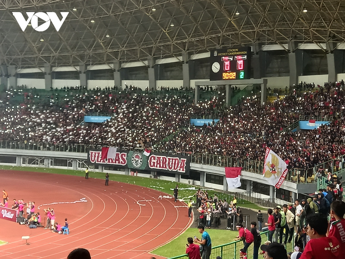 FIFA rut “the vang”: Tam “dong bang” quy phat trien bong da Indonesia