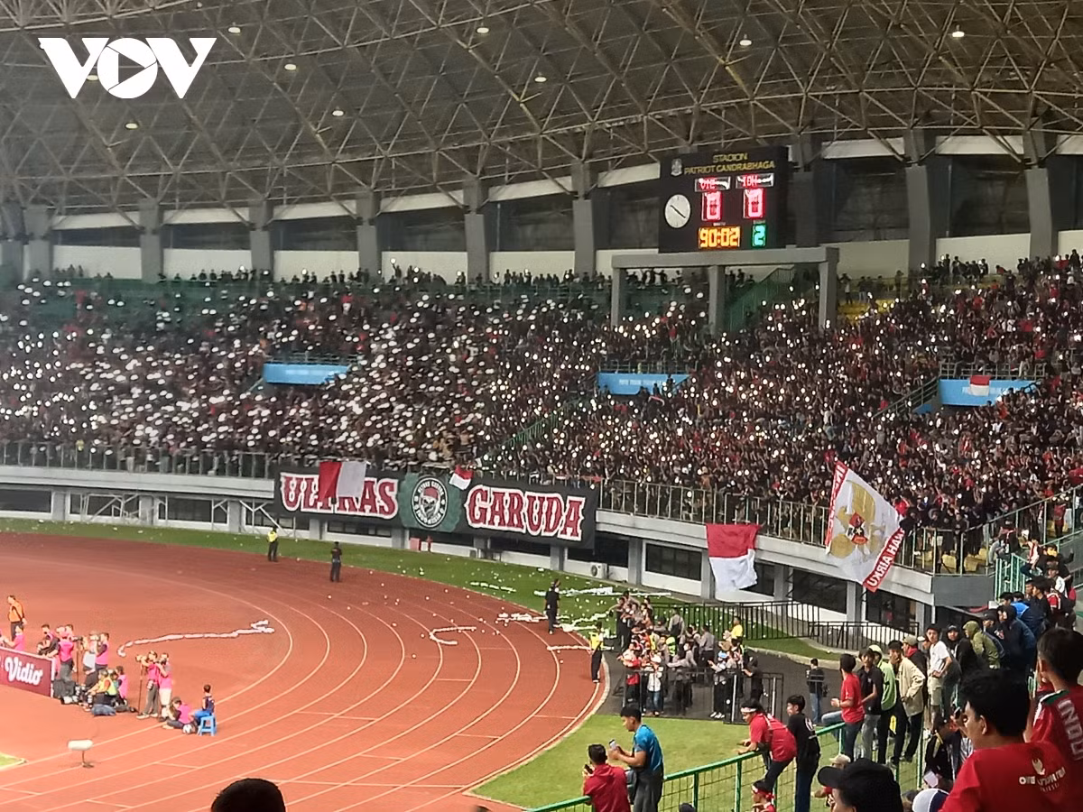 FIFA rut “the vang”: Tam “dong bang” quy phat trien bong da Indonesia