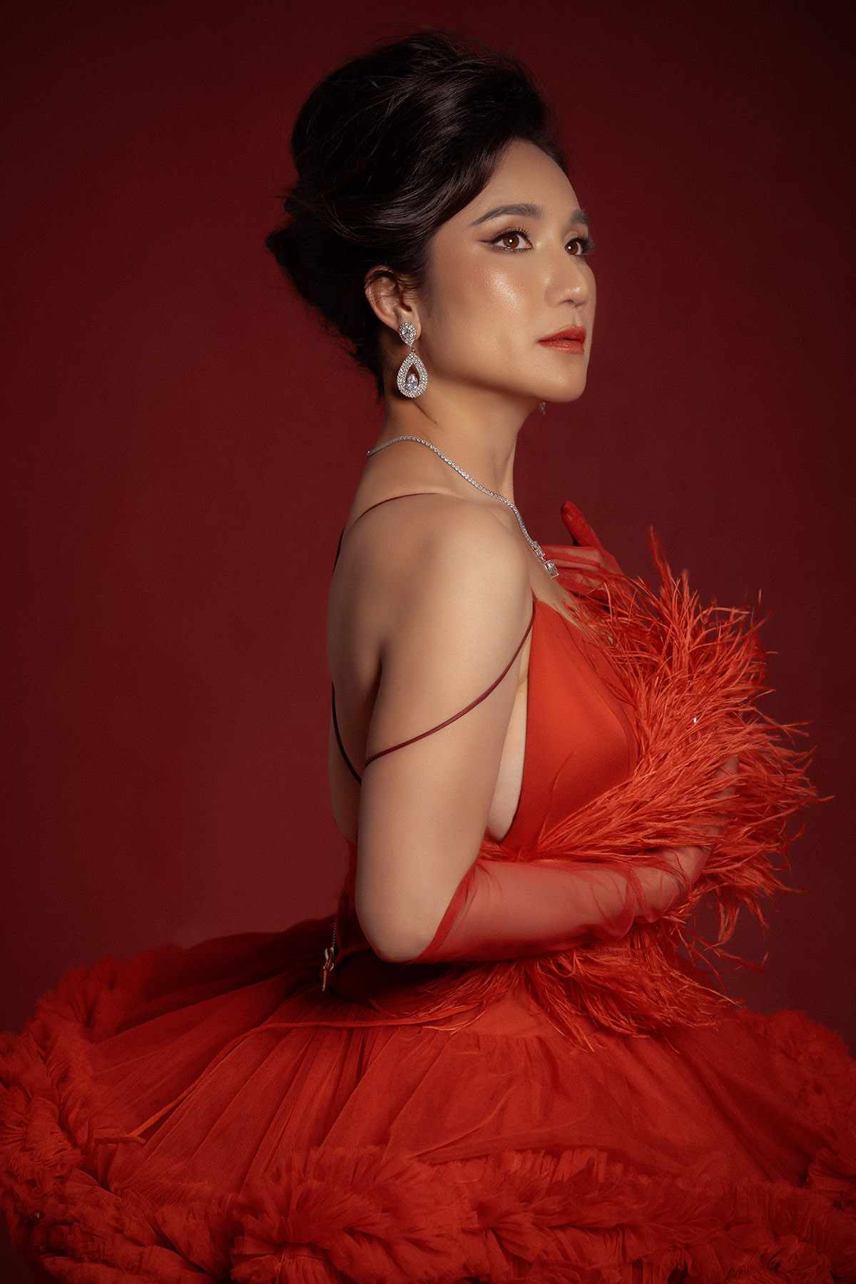 MC Cát Tường tìm bạn đời sau 21 năm làm mẹ đơn thân - Hình 6 MC Cat Tuong tim ban doi sau 21 nam lam me don than-Hinh-6