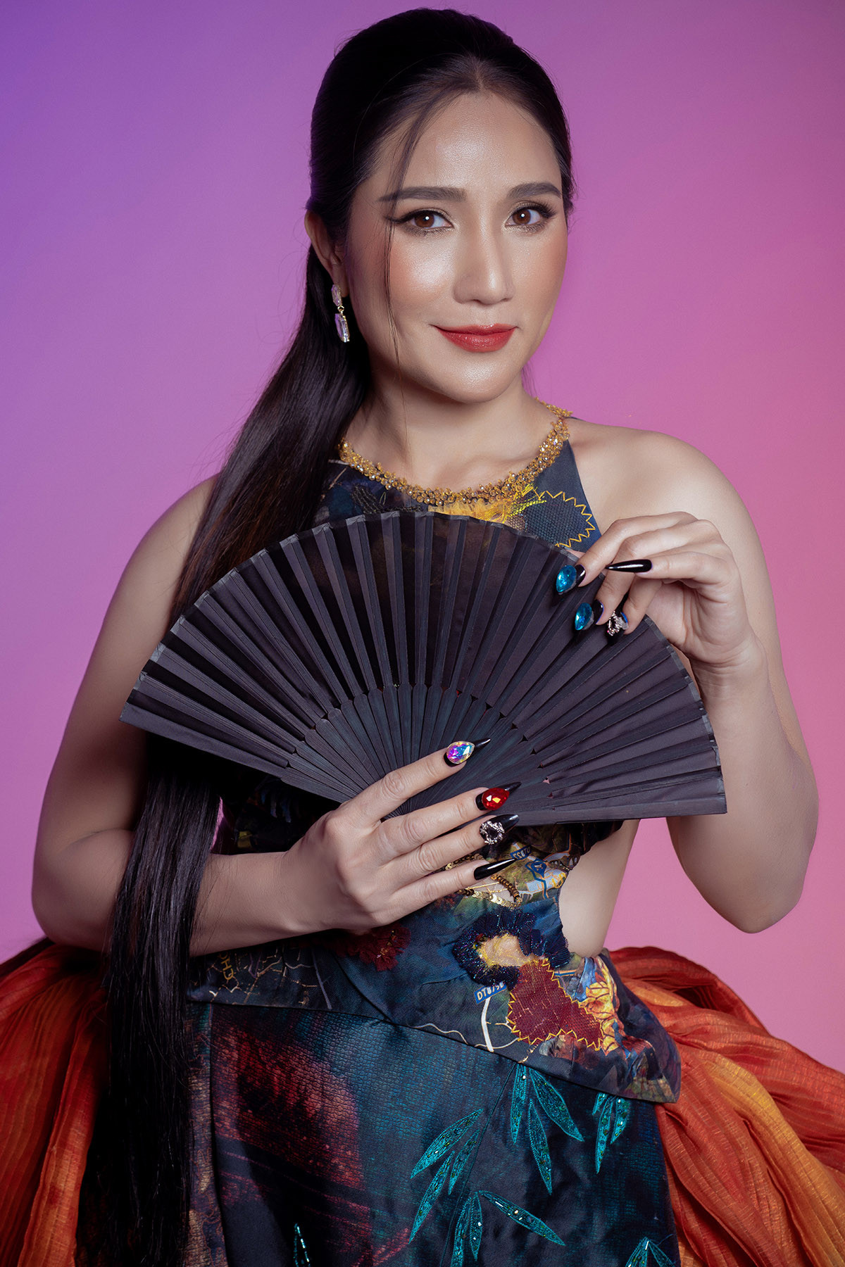 MC Cát Tường tìm bạn đời sau 21 năm làm mẹ đơn thân - Hình 7 MC Cat Tuong tim ban doi sau 21 nam lam me don than-Hinh-7