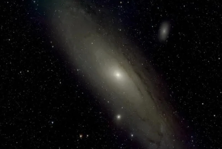 Kinh vien vong cua Trung Quoc phat hien 2 tieu hanh tinh moi