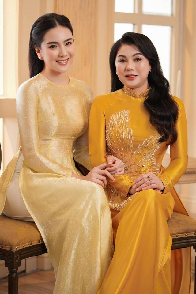 Mẹ của Mai Ngọc luôn muốn con gái phải tập trung học hành thay vì những hoạt động khác. Đến hiện tại, nữ MC VTV mới thấu hiểu tấm lòng của mẹ.