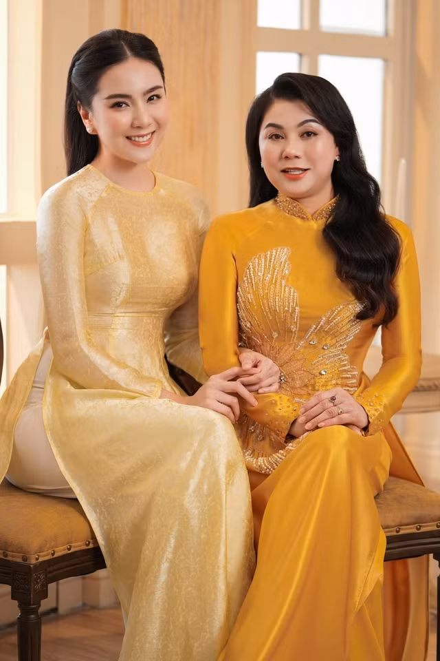 Mẹ của Mai Ngọc luôn muốn con gái phải tập trung học hành thay vì những hoạt động khác. Đến hiện tại, nữ MC VTV mới thấu hiểu tấm lòng của mẹ.