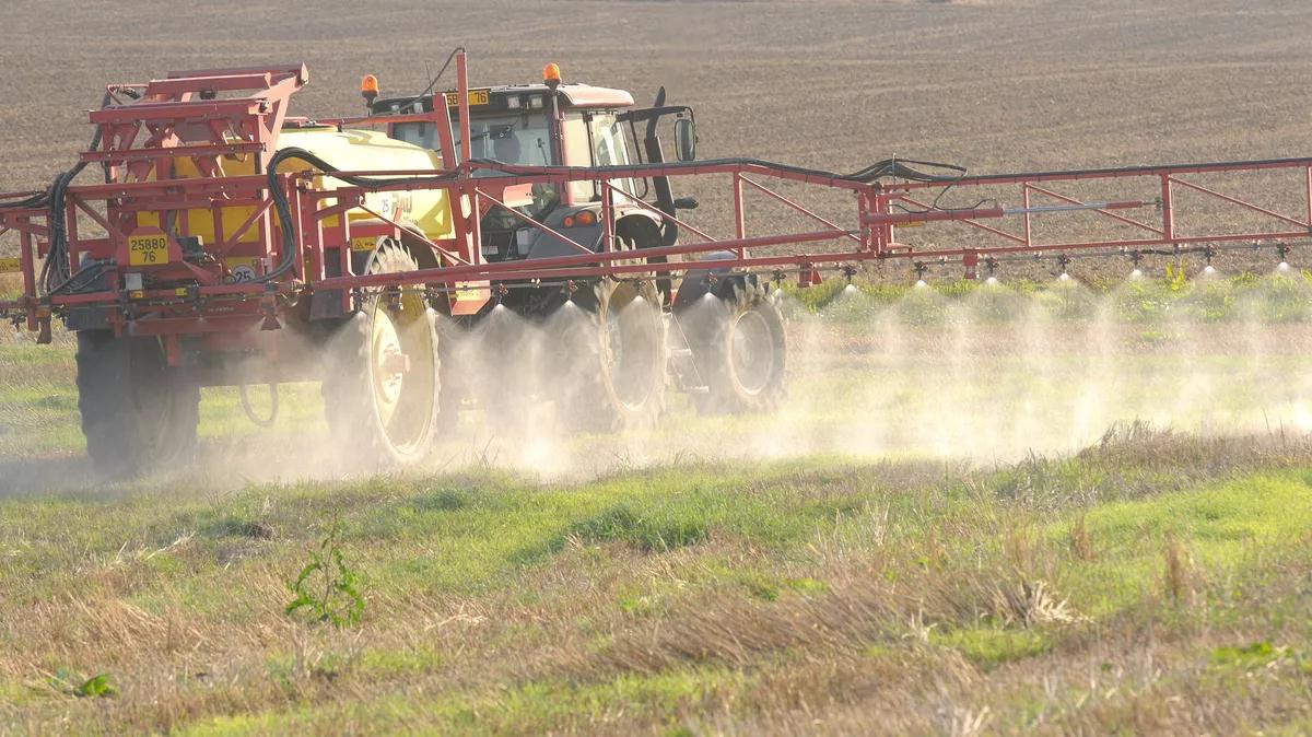 Chau Au phe duyet gia han su dung glyphosate them 10 nam