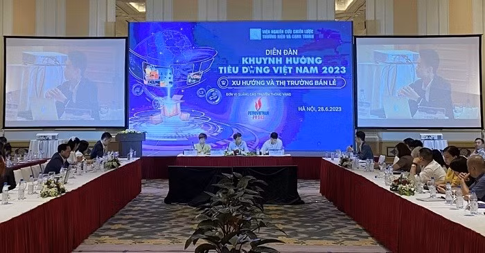 Khuynh huong tieu dung Viet Nam 2023: DN can don dau xu huong tieu dung xanh-Hinh-2