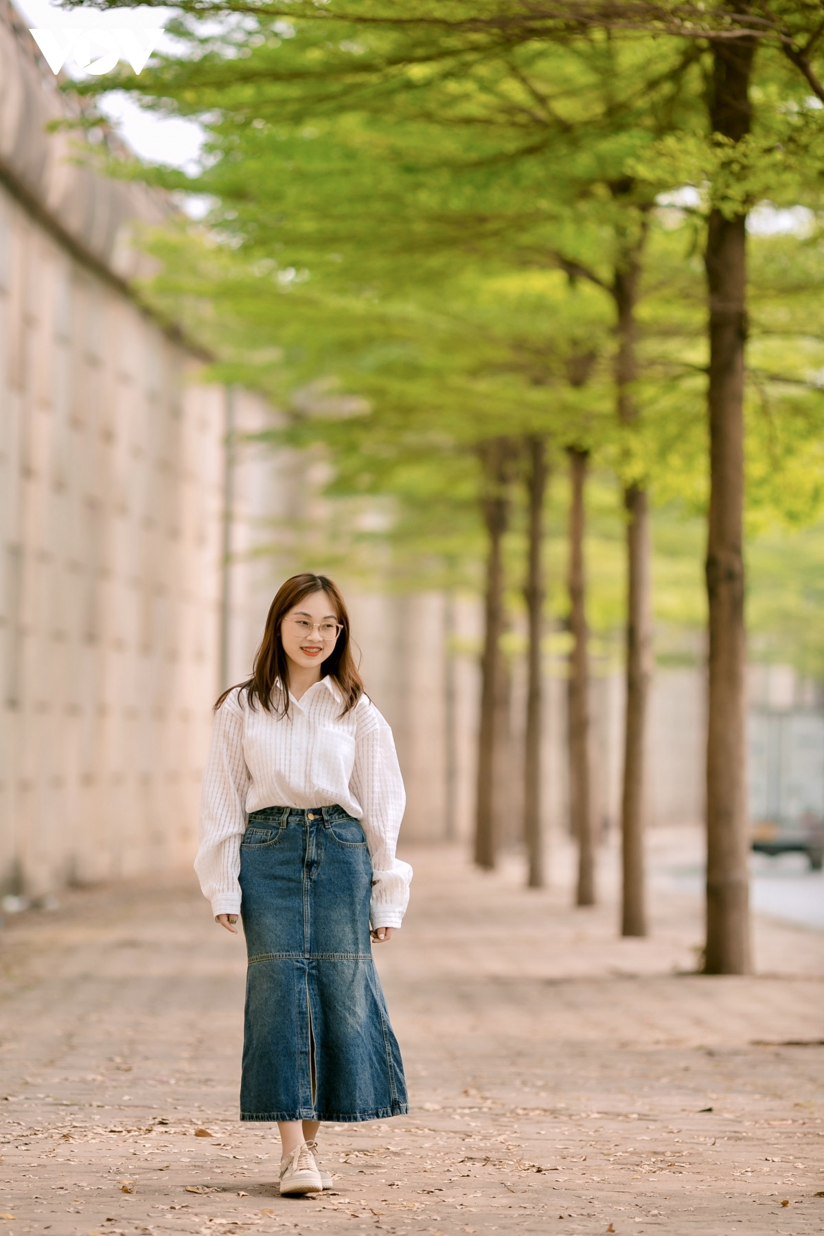 Bạn Trần Hương Giang (Mỹ Đình – Hà Nội) không khỏi ngỡ ngàng với khung cảnh lãng mạn tựa nhiều con đường ở châu Âu khi tản bộ qua con đường này.