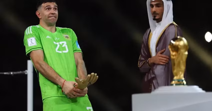 FIFA ra an phat cac doi tuyen nhung 