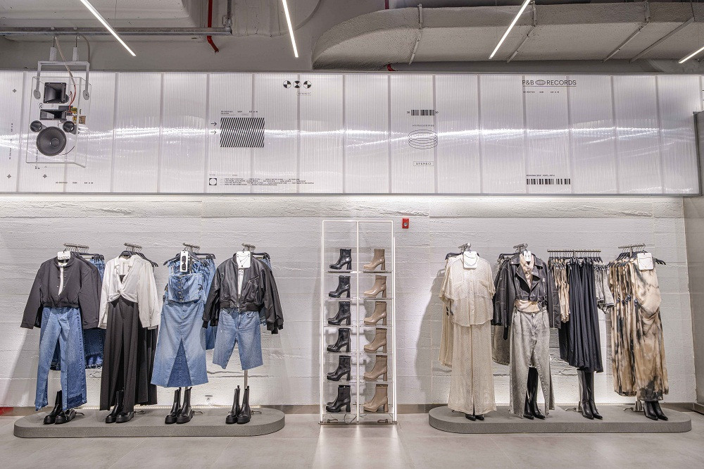 Pull&Bear thuong hieu cung nha Zara lan dau tien co mat tai Ha Noi-Hinh-3
