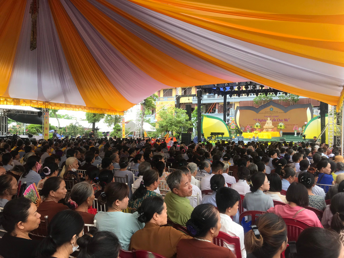 Le hoi Vu Lan bao hieu 2023: Tri an gia dinh co cong voi cach mang-Hinh-8