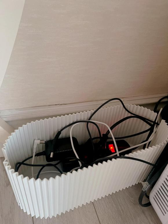 MC Diệp Chi chỉ mẹo giấu dây điện trong thiết kế nội thất nhà - Hình 2 MC Diep Chi chi meo giau day dien trong thiet ke noi that nha-Hinh-2