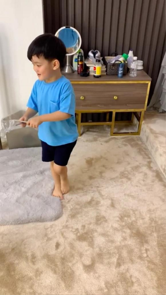 Đàm Vĩnh Hưng "bật ngửa" vì con trai nói một câu Dam Vinh Hung