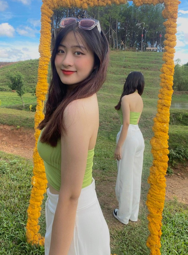 Phan Nguyễn Nhật Linh và ước mơ trở thành diễn viên - Hình 2 Phan Nguyen Nhat Linh va uoc mo tro thanh dien vien-Hinh-2