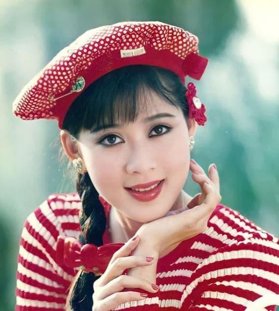 Hé lộ tính cách của các "nữ hoàng ảnh lịch" thập niên 90 He lo tinh cach cua cac