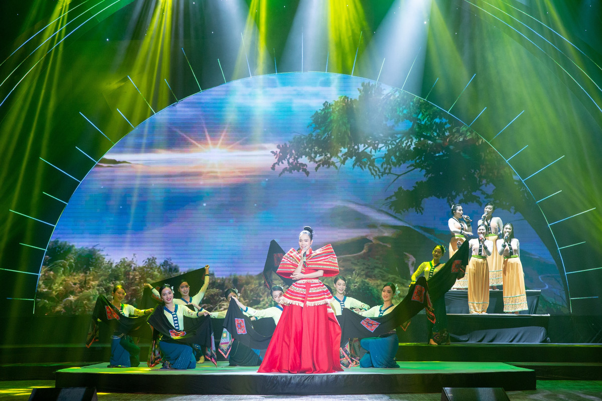 Dem nhac “Ngon Chung Linh”: Ton vinh hao khi Dong A, khat vong dan toc-Hinh-6