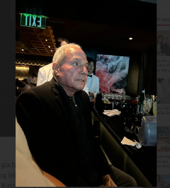 Hotgirl yeu ty phu U80 buc xuc chuyen bi nhieu co gai 