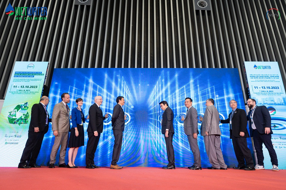 450 doanh nghiệp 25 nước tham gia triển lãm Vietwater 2023 và WETV 2023 450 doanh nghiep 25 nuoc tham gia trien lam Vietwater 2023 va WETV 2023
