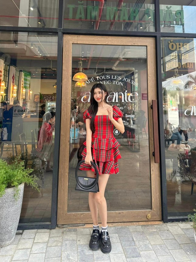 Cac nang hau xu Thanh tu hoi: Phuong Nhi rat xinh-Hinh-2