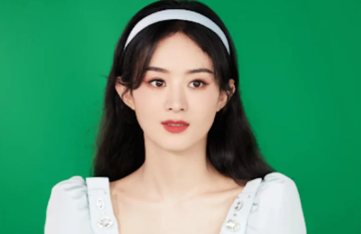 Phan ung bat ngo cua Trieu Le Dinh khi bi dong nghiep hoi vay tien