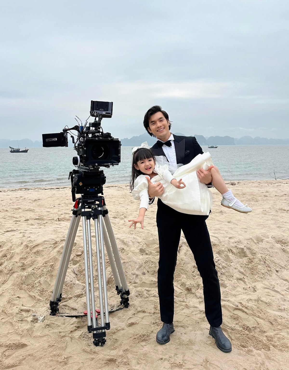 Mẹ bé Happi "Đừng làm mẹ cáu" hạnh phúc khi con gái được đón nhận - Hình 2 Me be Happi