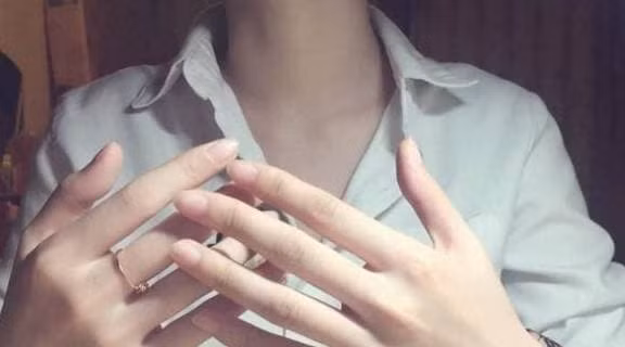 Phu nu co khuon mat nay la hanh phuc nhat