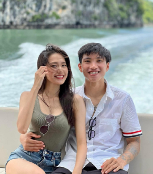 Đoàn Văn Hậu có hành động bất ngờ với Doãn Hải My Doan Van Hau co hanh dong bat ngo voi Doan Hai My