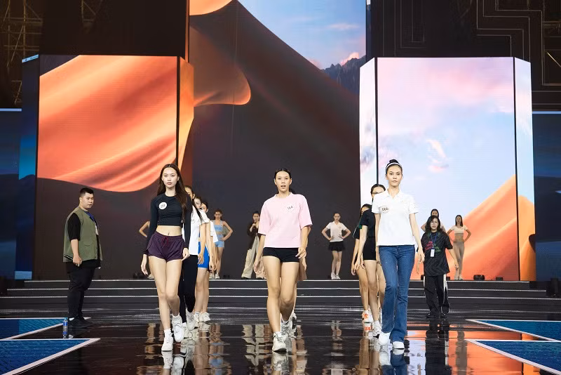 Sau khi chiếc vương miện “Wings of the Grand” được công bố, khán giả càng thêm mong chờ ai sẽ là chủ nhân.