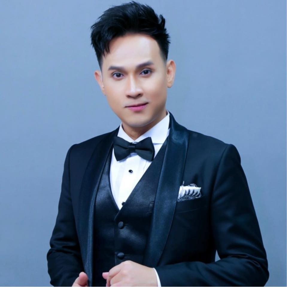 3 sao nam doc than chi hang chuc ty tau biet thu tang me