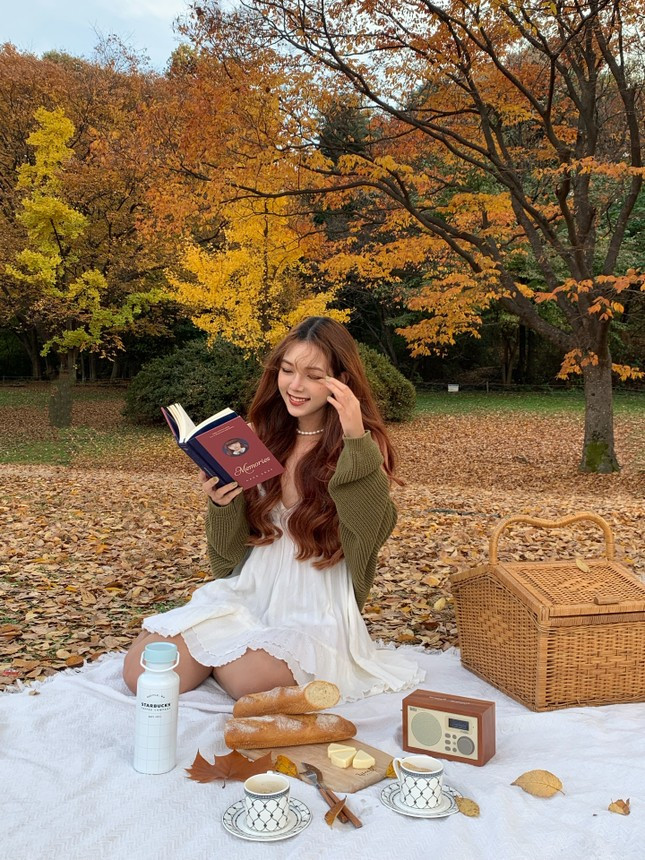 Nu sinh nganh thoi trang goi y ve phong cach Y2K cho gioi tre-Hinh-2