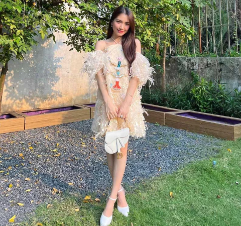 Ngam nhan sac ngot ngao cua ban gai cu Cong Phuong-Hinh-7