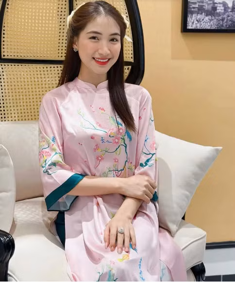 Ngam nhan sac ngot ngao cua ban gai cu Cong Phuong-Hinh-8
