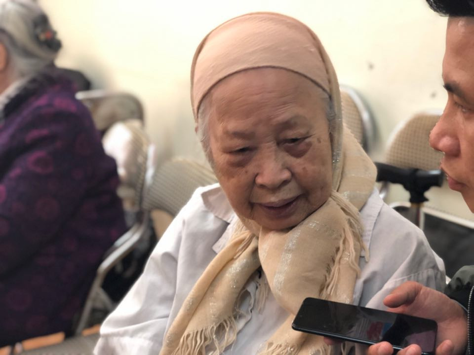 Am long phong kham mien phi cua nhung bac si U70, 80 tai Ha Noi-Hinh-11