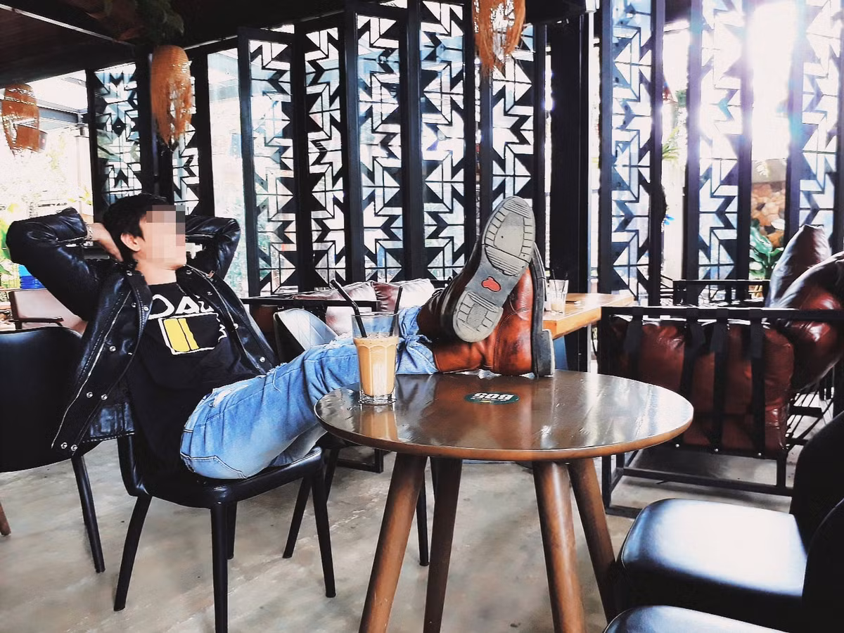 Người này cho rằng, việc nhặt được của rơi, không trả lại người bị mất cũng không bị pháp luật xử lý.