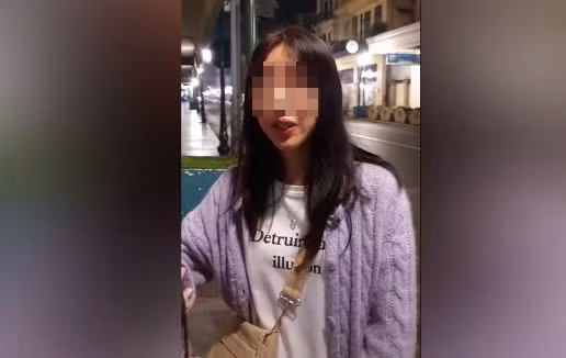 Sự việc diễn ra vào khoảng 0h30 ngày 28/2, tại khu vực phố cổ, phường Tràng Tiền, quận Hoàn Kiếm, Hà Nội.