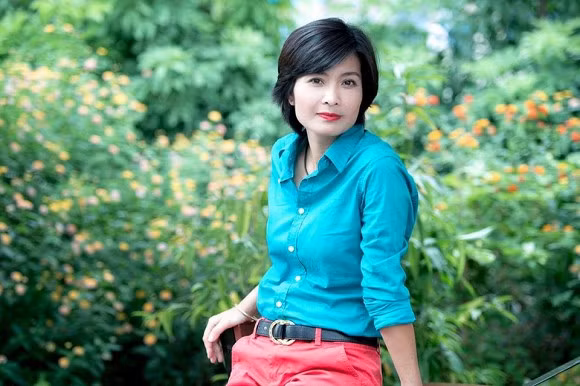 Bat ngo nhan sac 'lao hoa nguoc' cua vo dau Cong Ly - Thuc Khue-Hinh-6