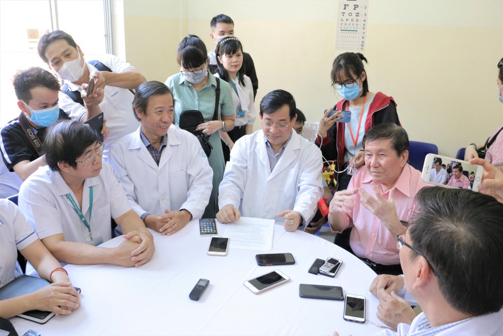 Lieu thuoc bi an giup Viet kieu My het nhiem virus corona-Hinh-3