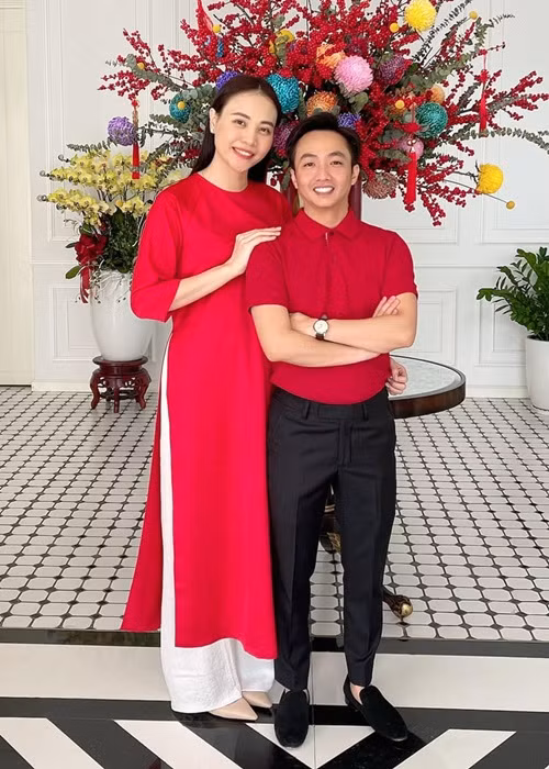 Cường Đô la trông trẻ trung, xứng đôi với Đàm Thu Trang.